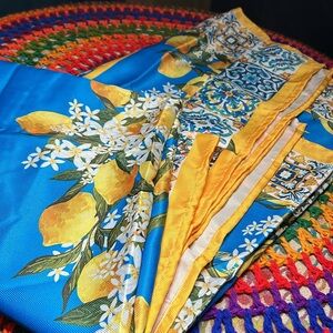 52x70” Mediterranean party table cloth